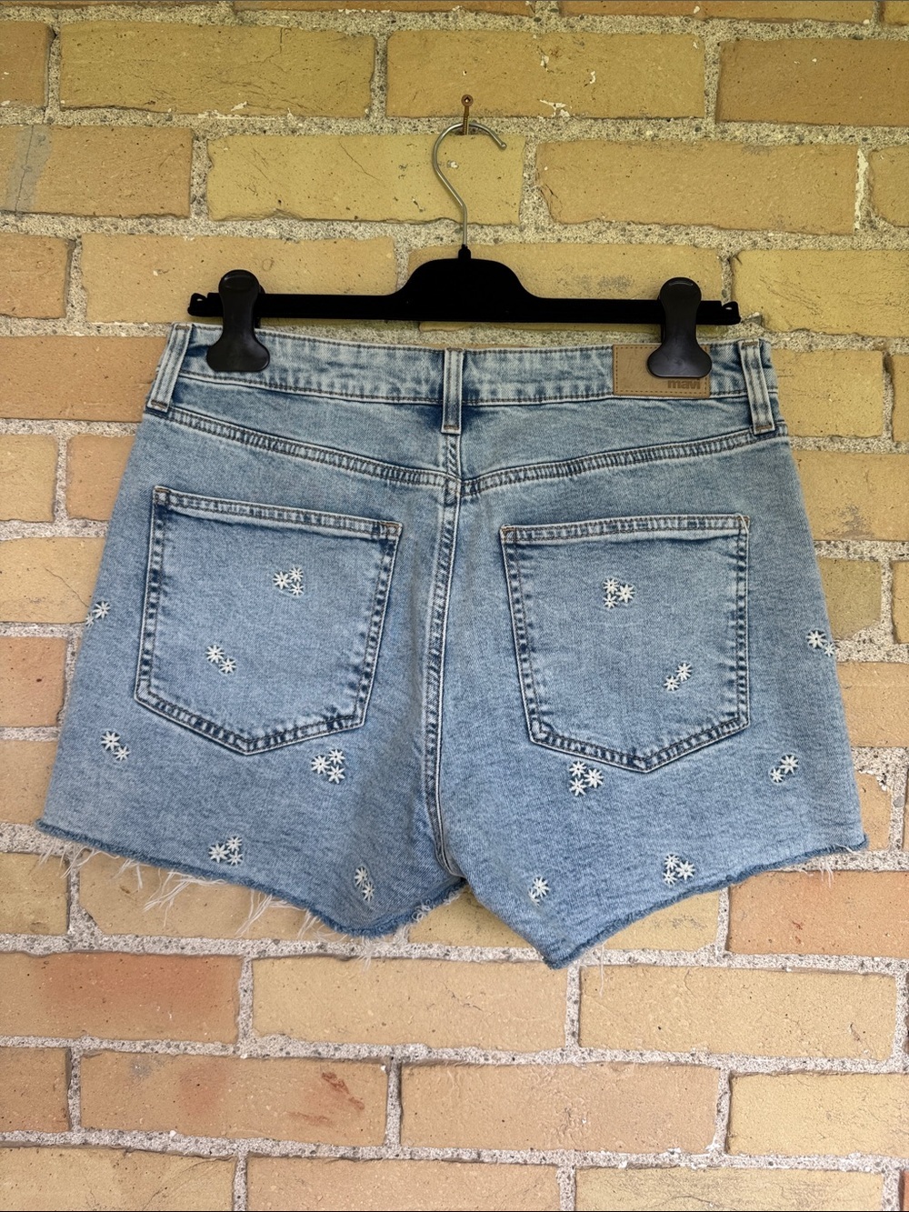 Mavi Heidi Light Blue Embroidered Denim Shorts - Picture 2 of 4